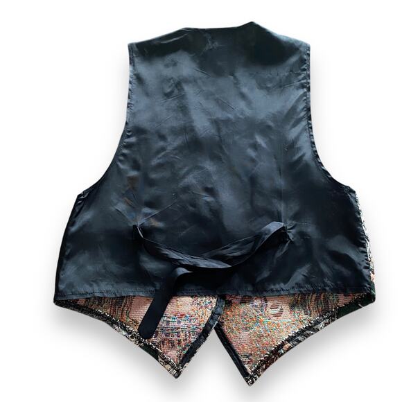 VNTG Tapestry Vest Dog Themed Sz M Green Multicolor Satin Tie Back 80s Y2k - Picture 14 of 16